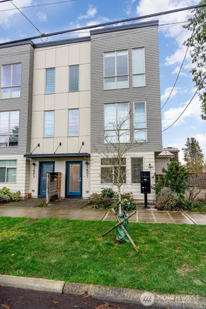 $4,595 | 2607 Northwest 64th Street, Seattle, WA 98107