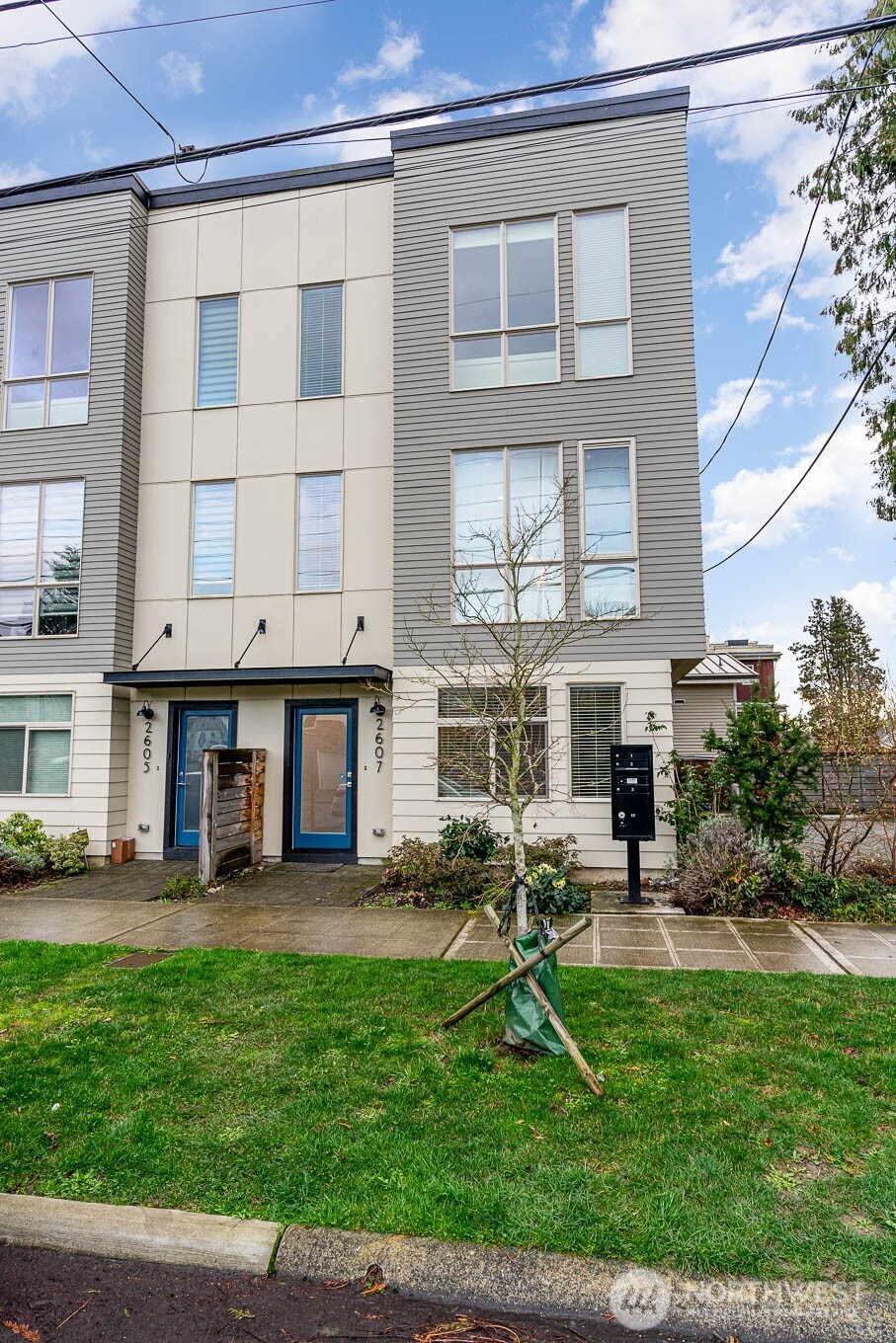 2607 Northwest 64th Street Seattle, WA 98107 - Photo 1 of 17