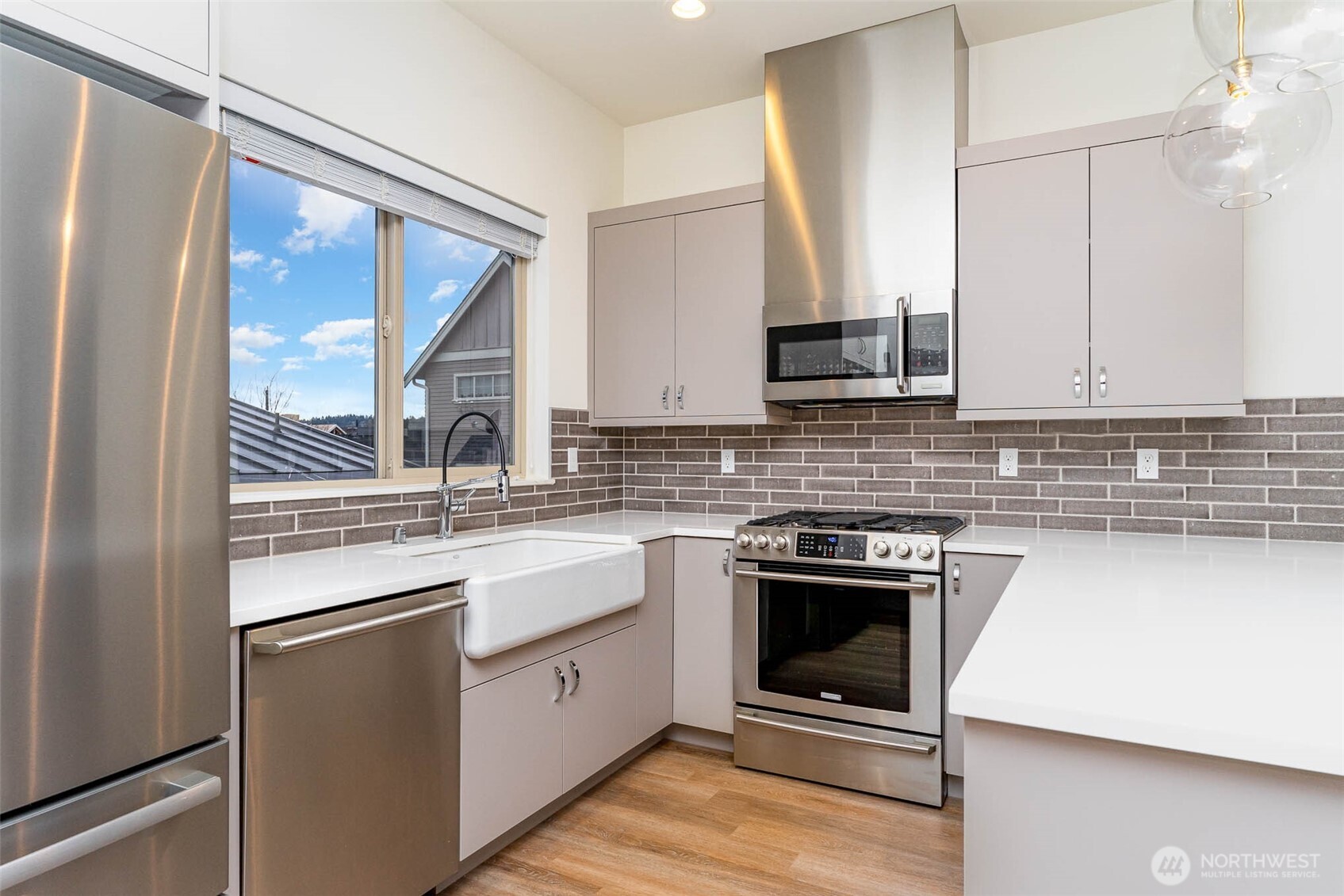 2607 Northwest 64th Street Seattle, WA 98107 - Photo 3 of 17