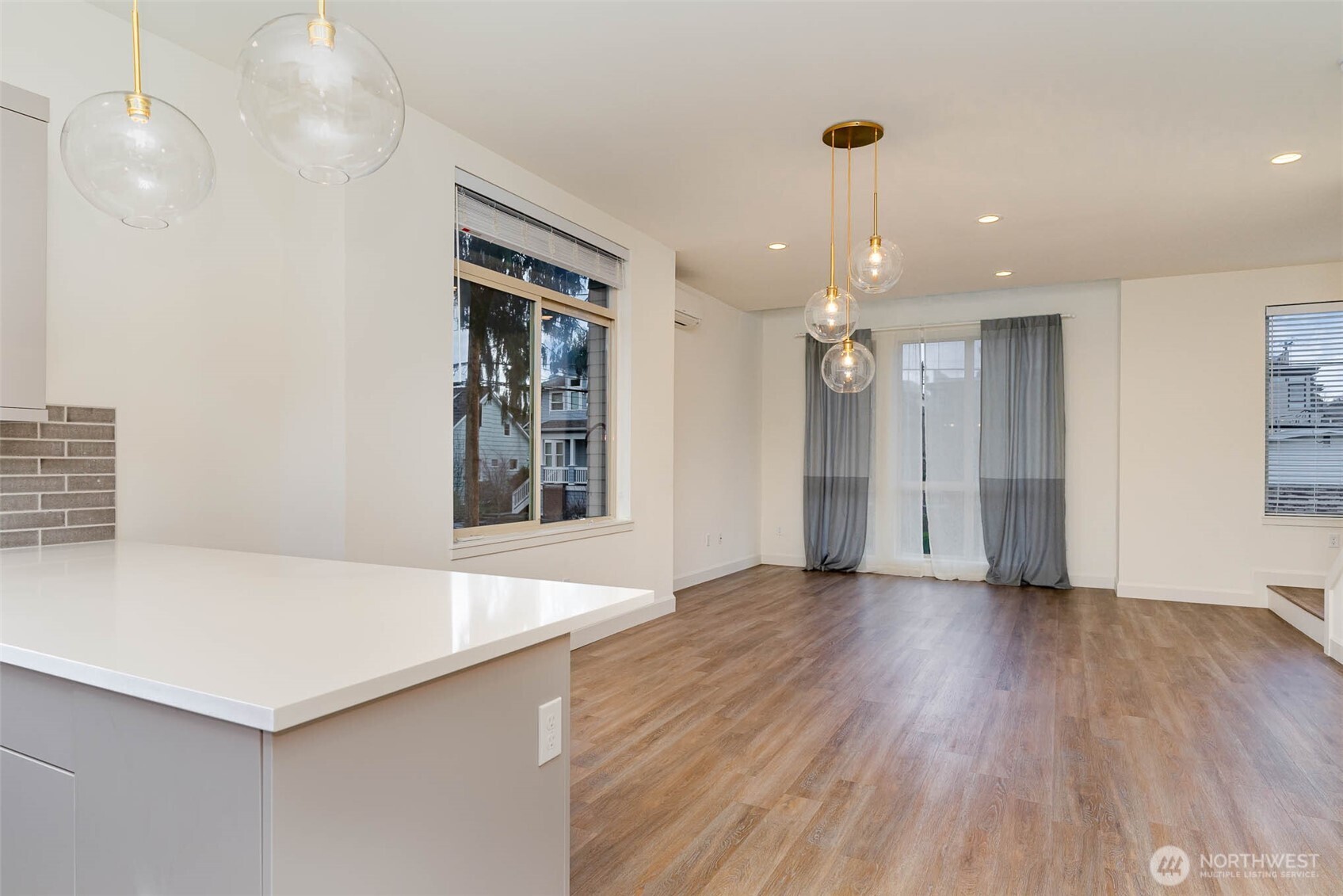 2607 Northwest 64th Street Seattle, WA 98107 - Photo 5 of 17