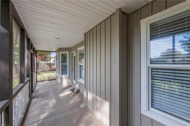 $349,000 | 1123 Southwest Hoke Drive, Lee's Summit, MO 64081