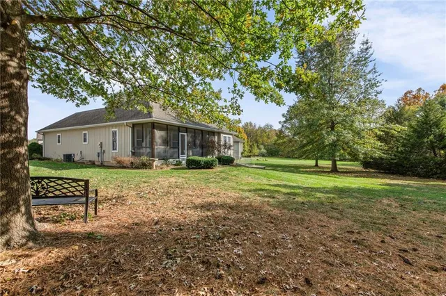 $349,000 | 1123 Southwest Hoke Drive, Lee's Summit, MO 64081