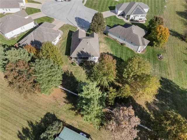 $349,000 | 1123 Southwest Hoke Drive, Lee's Summit, MO 64081