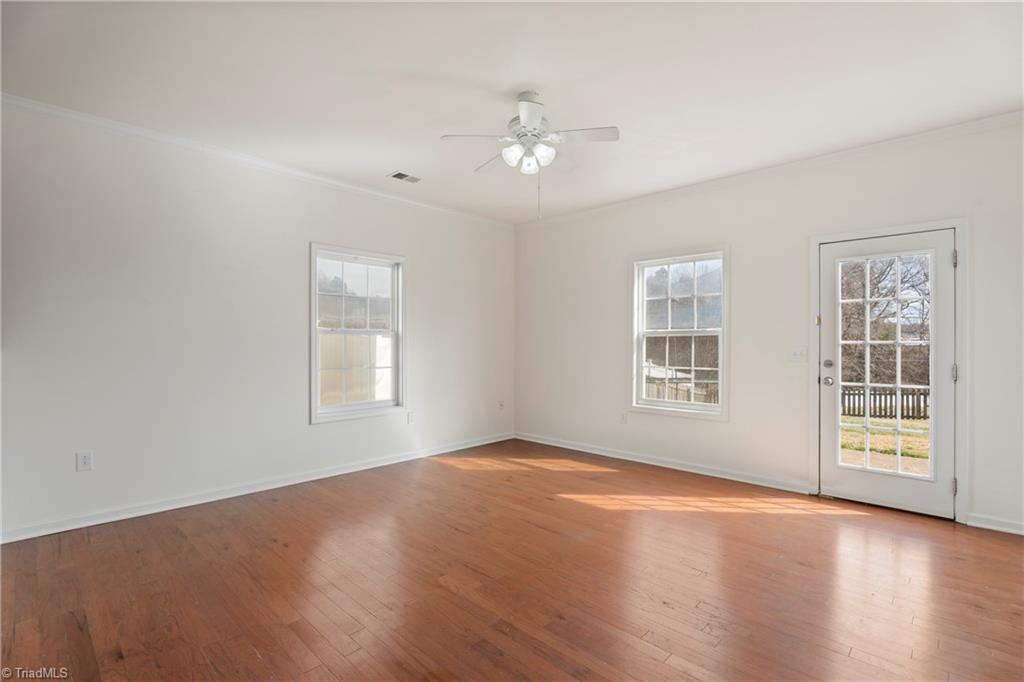 112 Everidge Road Winston-Salem, NC 27103 - Photo 12 of 40 Gallery Image 12
