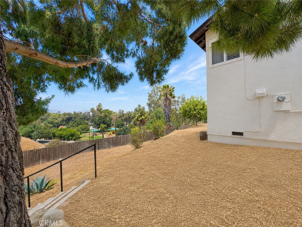2735 Brockton Avenue Riverside, CA 92501 - Photo 47 of 48