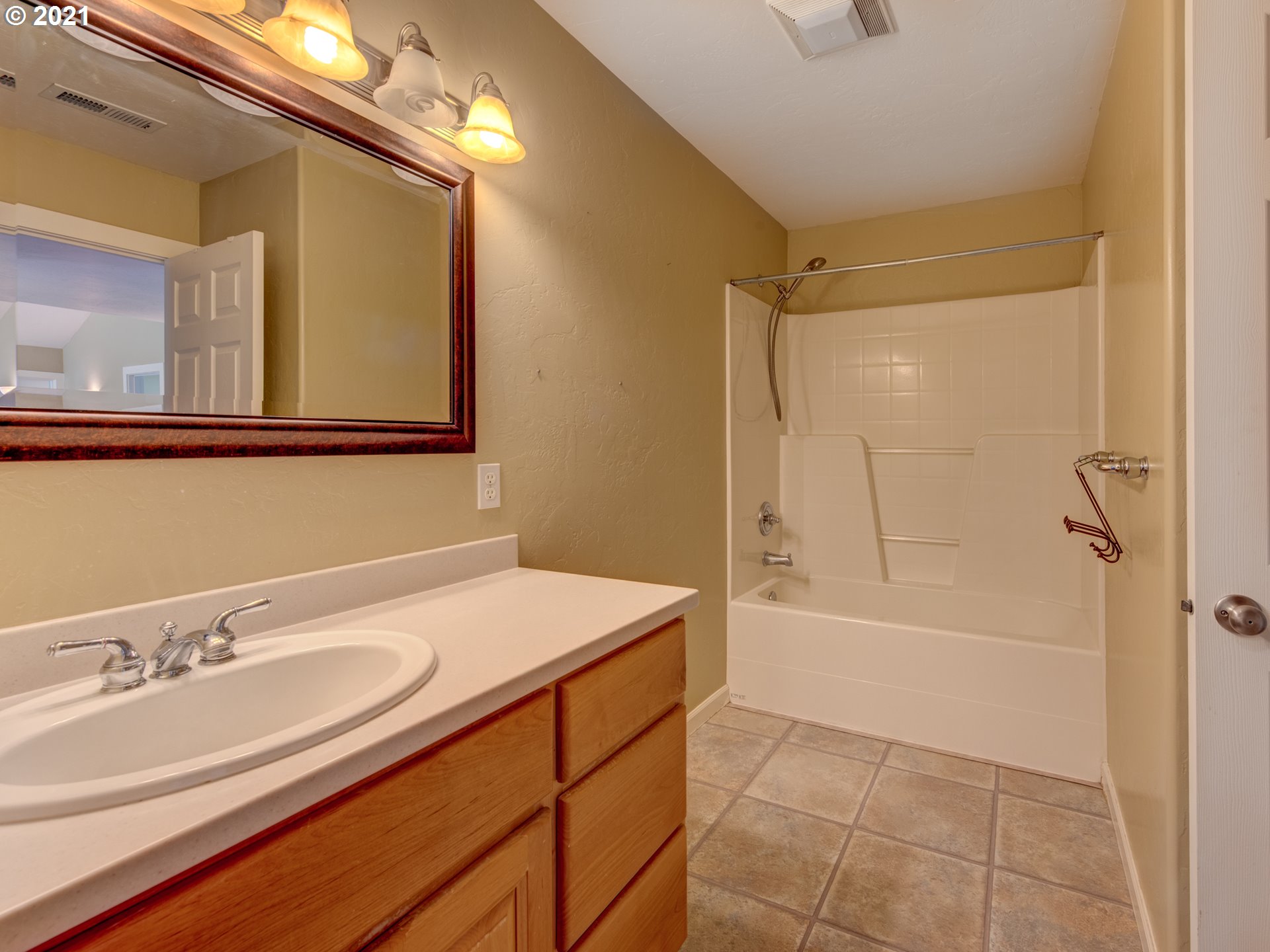 3656 Ambleside Drive Springfield, OR 97477 - Photo 21 of 32 Gallery Image 21