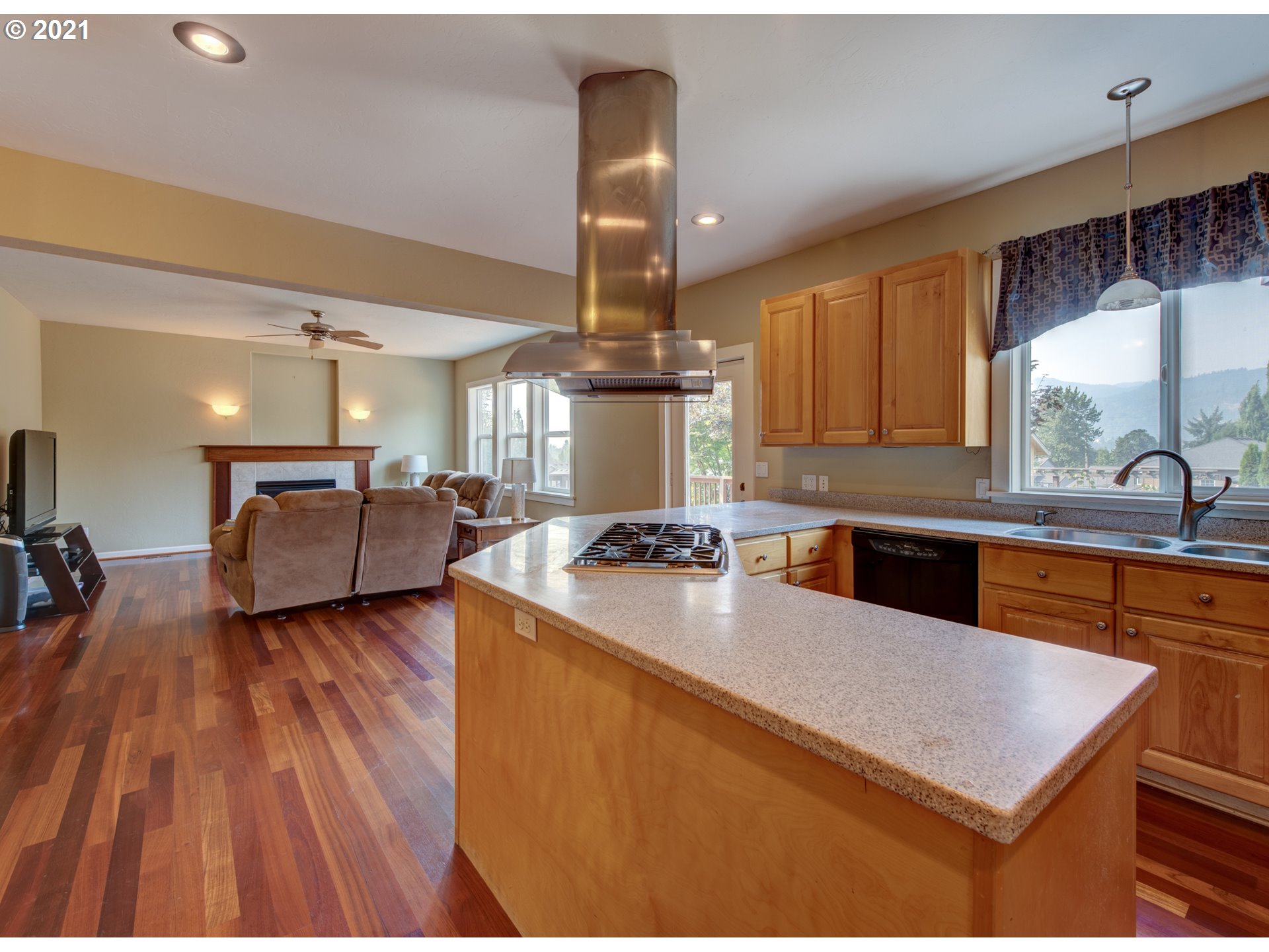 3656 Ambleside Drive Springfield, OR 97477 - Photo 5 of 32 Gallery Image 5
