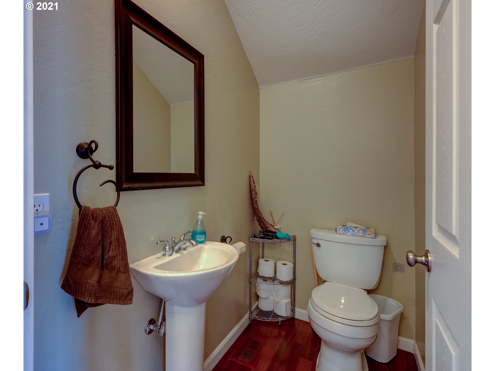 3656 Ambleside Drive Springfield, OR 97477 - Photo 9 of 32 Gallery Image 9