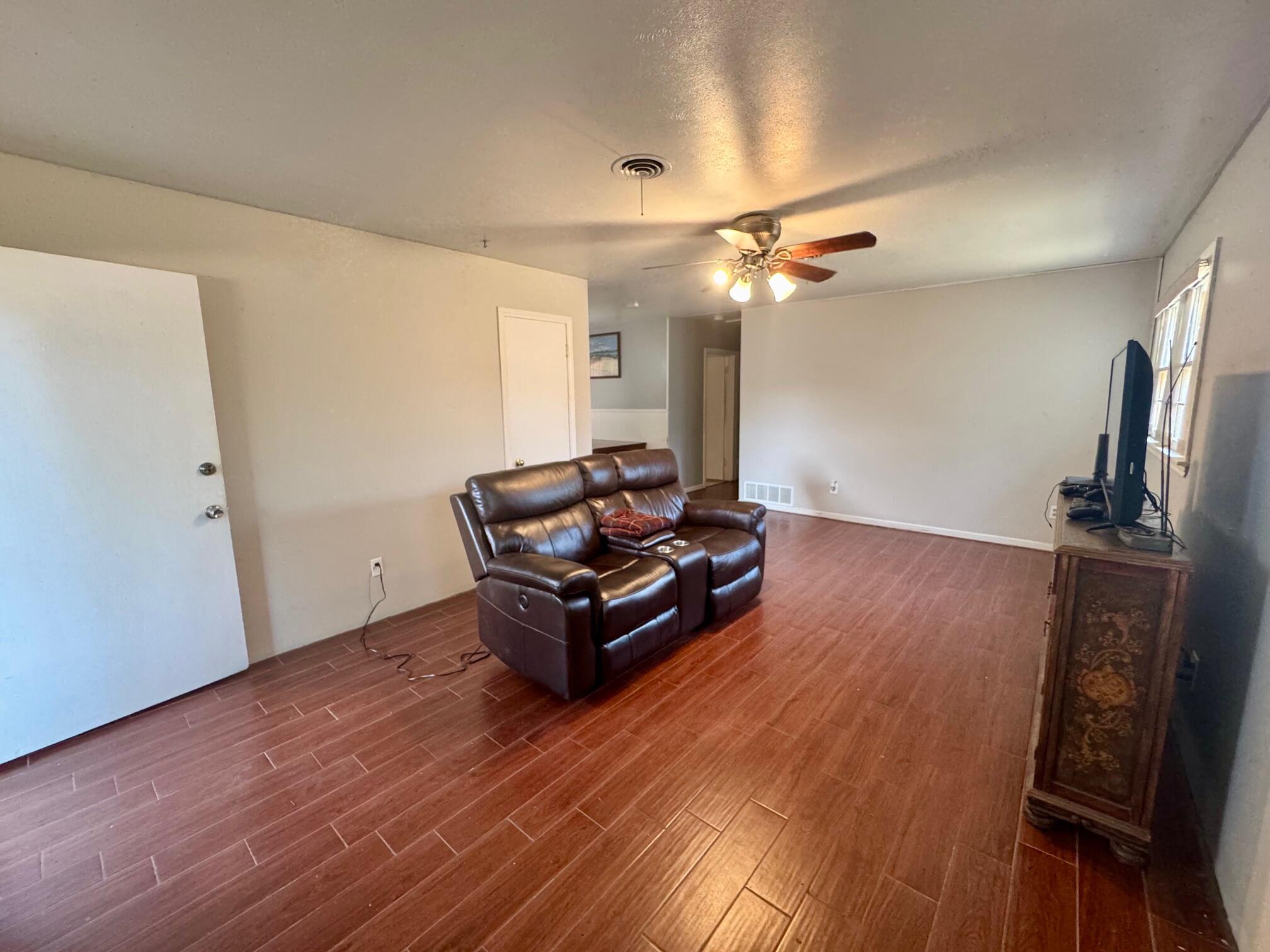 3003 54th Street Lubbock, TX 79413 - Photo 9 of 22 IMG_1751