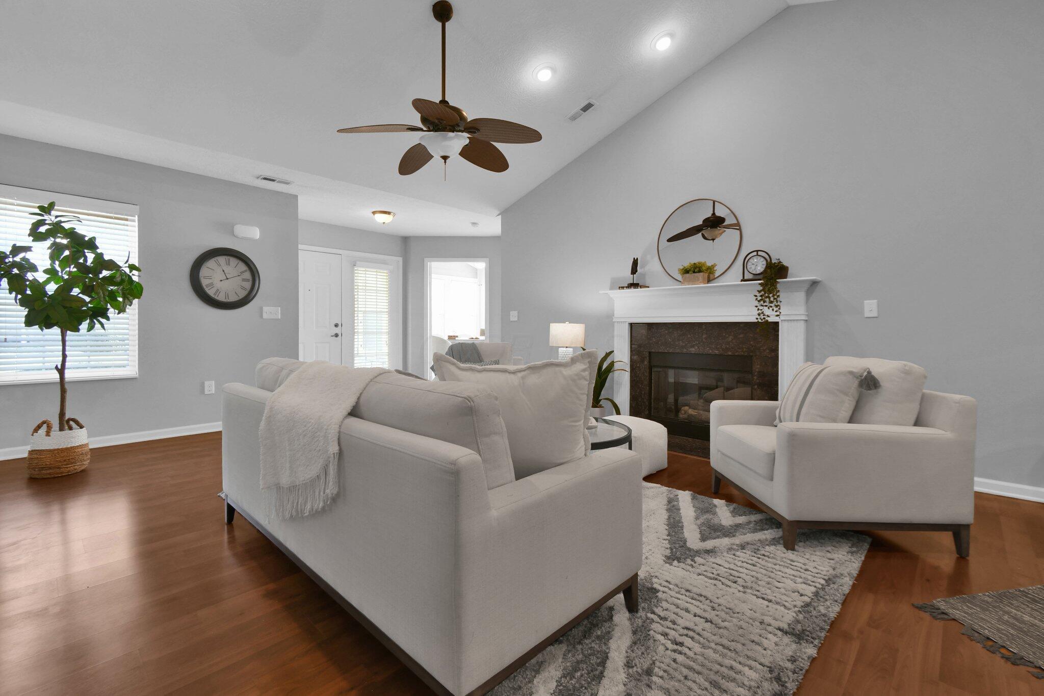 7963 Ravine Run Lane Columbus, OH 43235 - Photo 6 of 26 6-web-or-mls-7963-ravine-run-ln