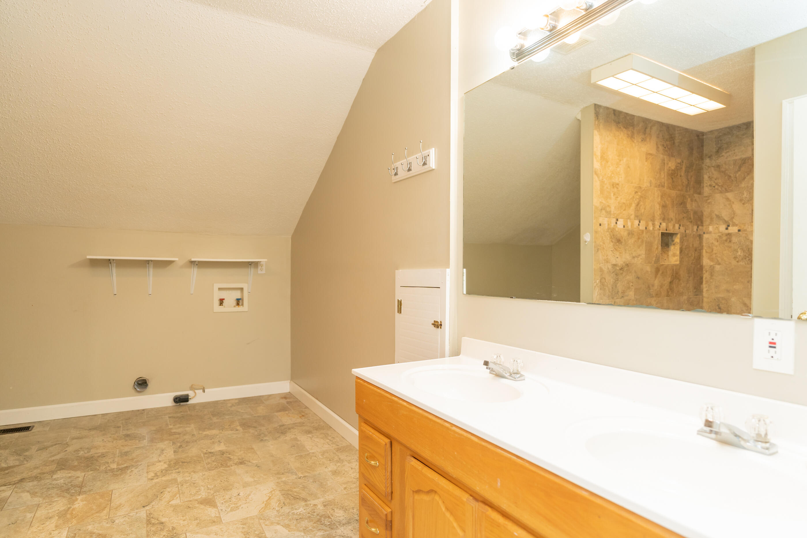 303 Friar Road Chattanooga, TN 37421 - Photo 15 of 46 DSC03742