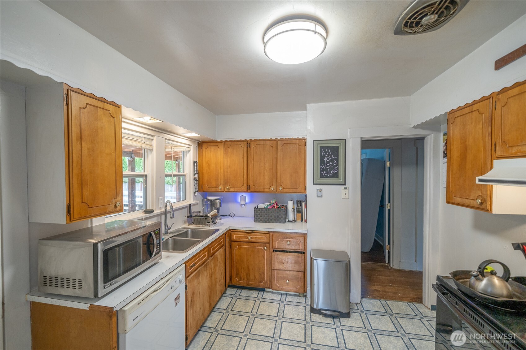 913 Garden Road Aberdeen, WA 98520 - Photo 12 of 36 Gallery Image 12