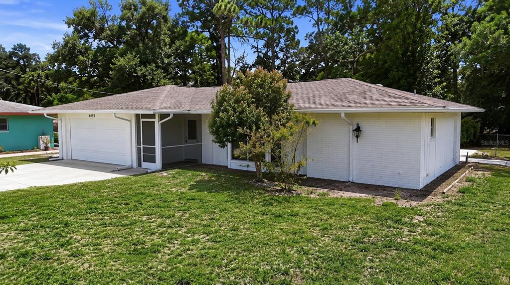 4100 Tee Road Sarasota, FL 34235 - Photo 2 of 35