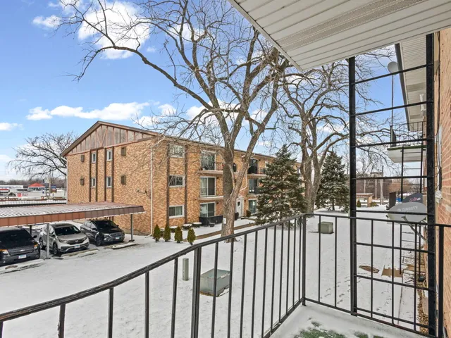 $145,000 | 10606 South Depot Street, Unit 1A, Worth, IL 60482