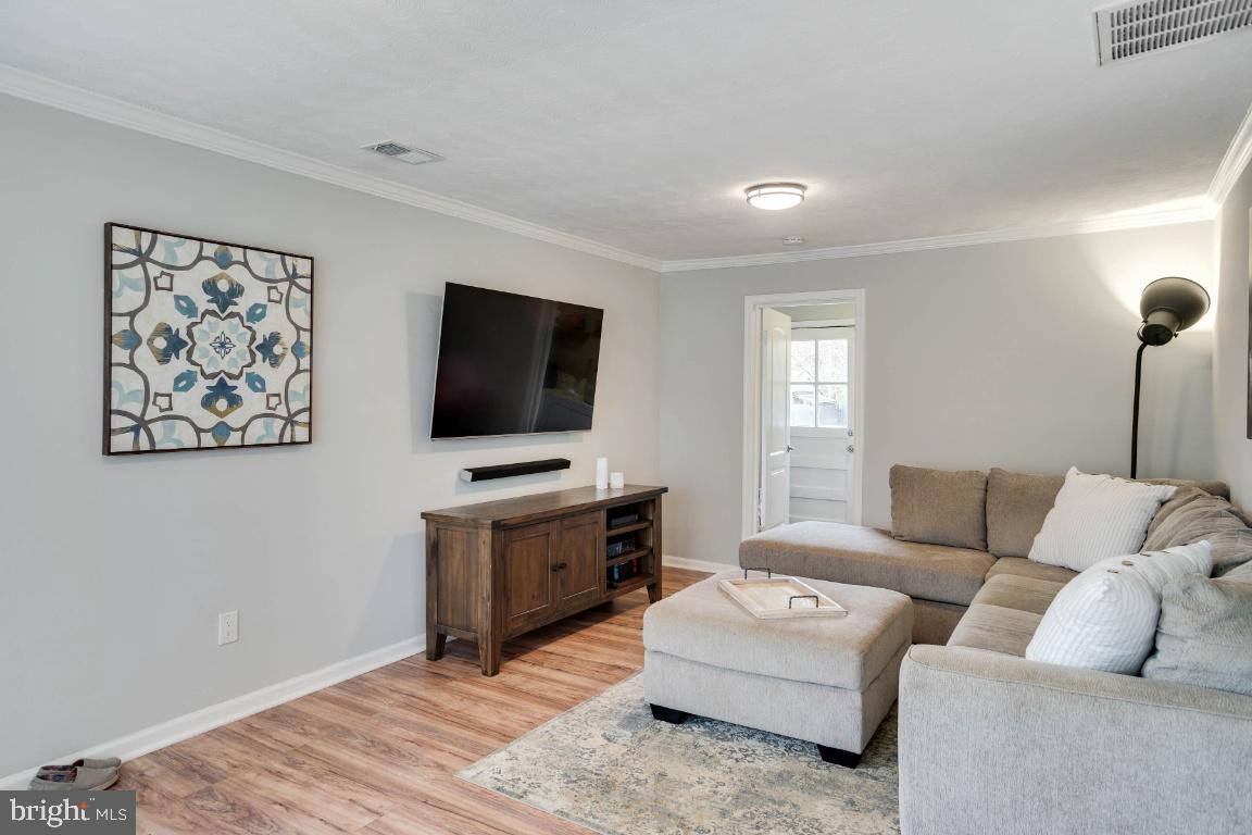 2971 Thomas Road Bryans Road, MD 20616 - Photo 5 of 34 Family Room