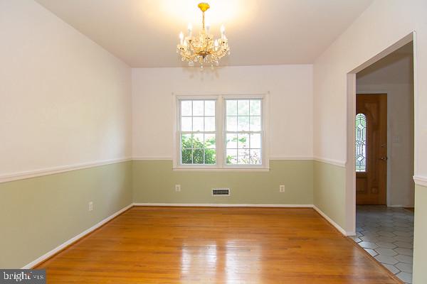 2125 Folkstone Road Lutherville-Timonium, MD 21093 - Photo 6 of 30 Dining Room