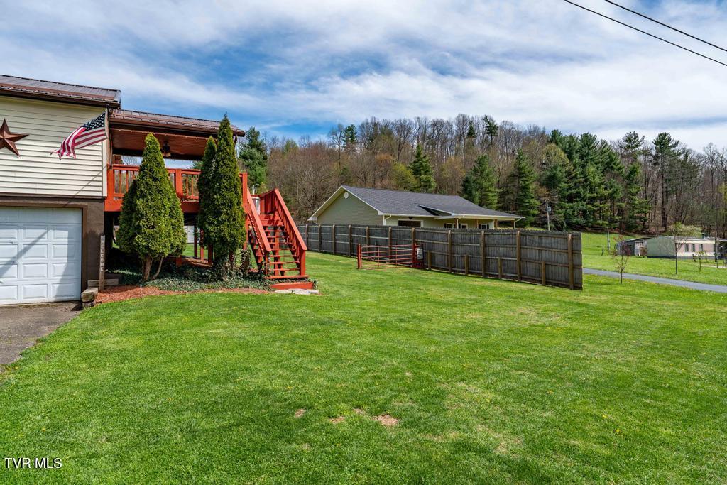 1292 Swift Hollow Road Mountain City, TN 37683 - Photo 4 of 60 1292 Swift Hollow Road (5 of 65)