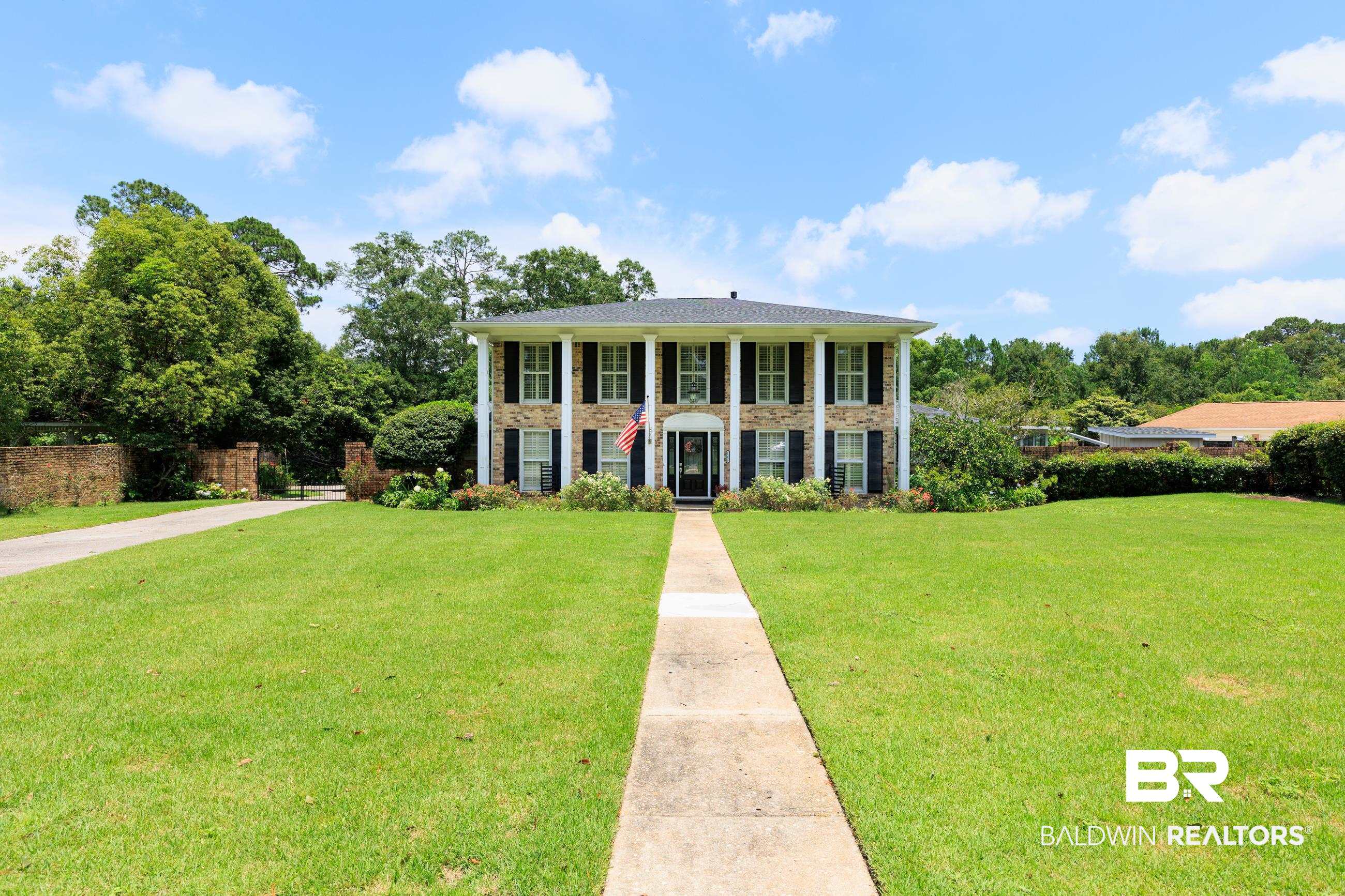 1251 East Spring Valley Drive Mobile, AL 36693 - Photo 3 of 59