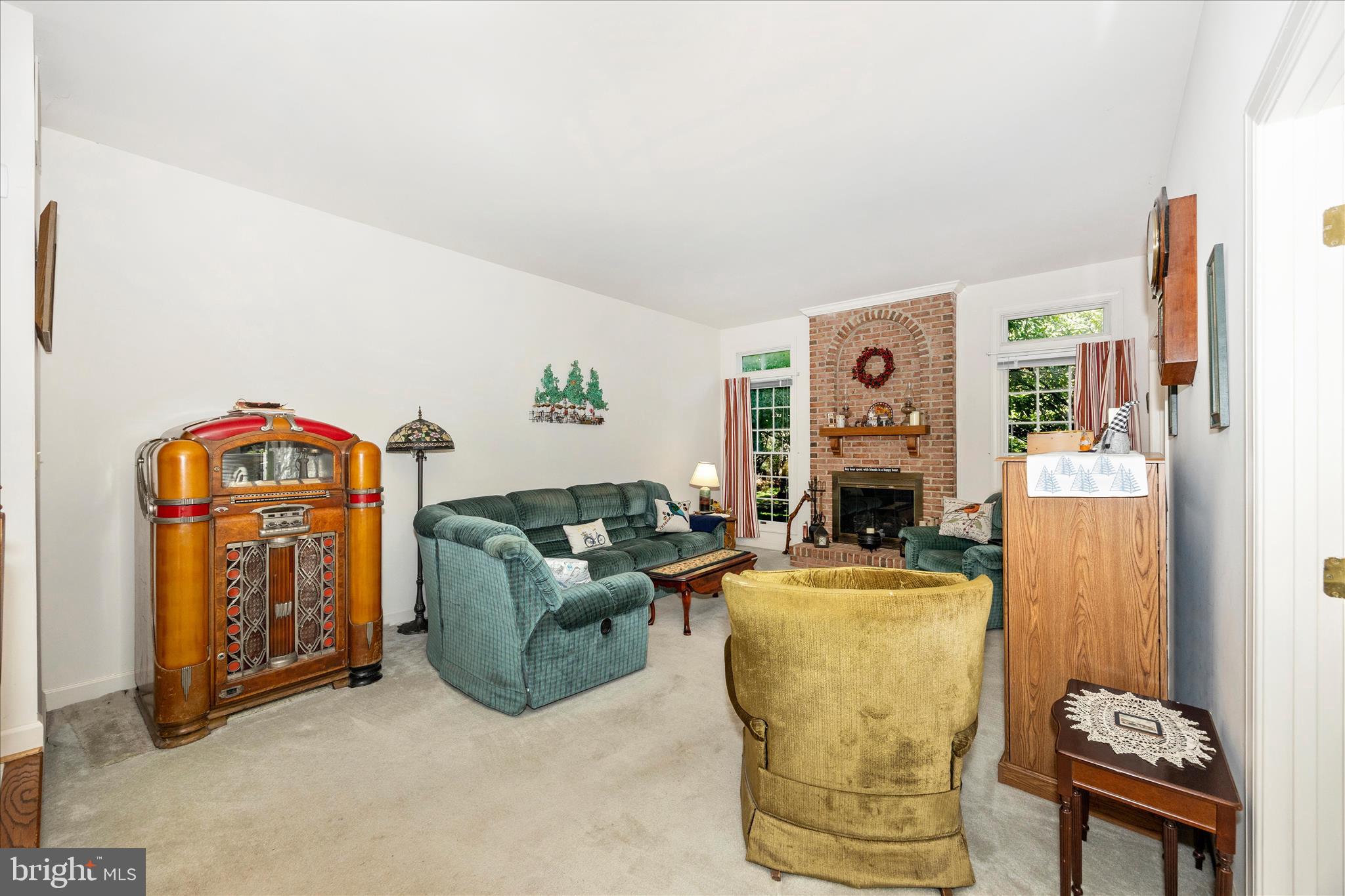 19808 Falling Spring Court Gaithersburg, MD 20882 - Photo 11 of 69 Family Room