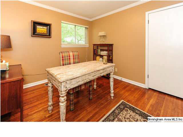 916 South Forrest Drive Birmingham, AL 35209 - Photo 14 of 24