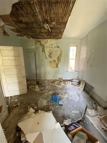 $37,000 | 4749 Newberry Terrace, St. Louis, MO 63113