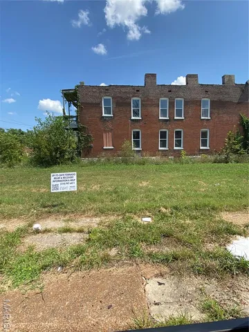 $37,000 | 4749 Newberry Terrace, St. Louis, MO 63113