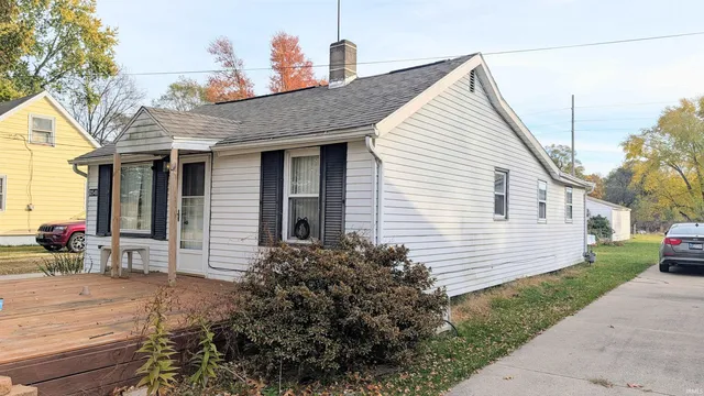 $145,000 | 10548 Fairview Avenue, Osceola, IN 46561