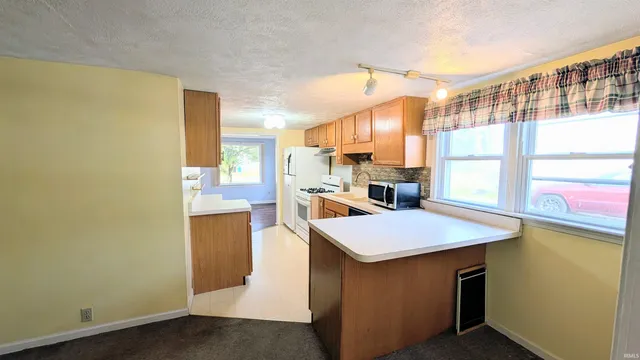 $145,000 | 10548 Fairview Avenue, Osceola, IN 46561