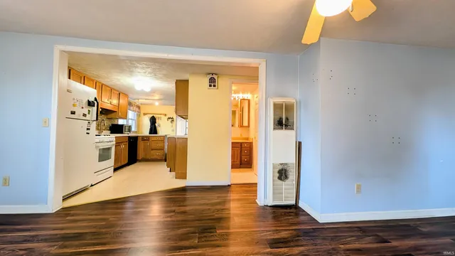 $145,000 | 10548 Fairview Avenue, Osceola, IN 46561