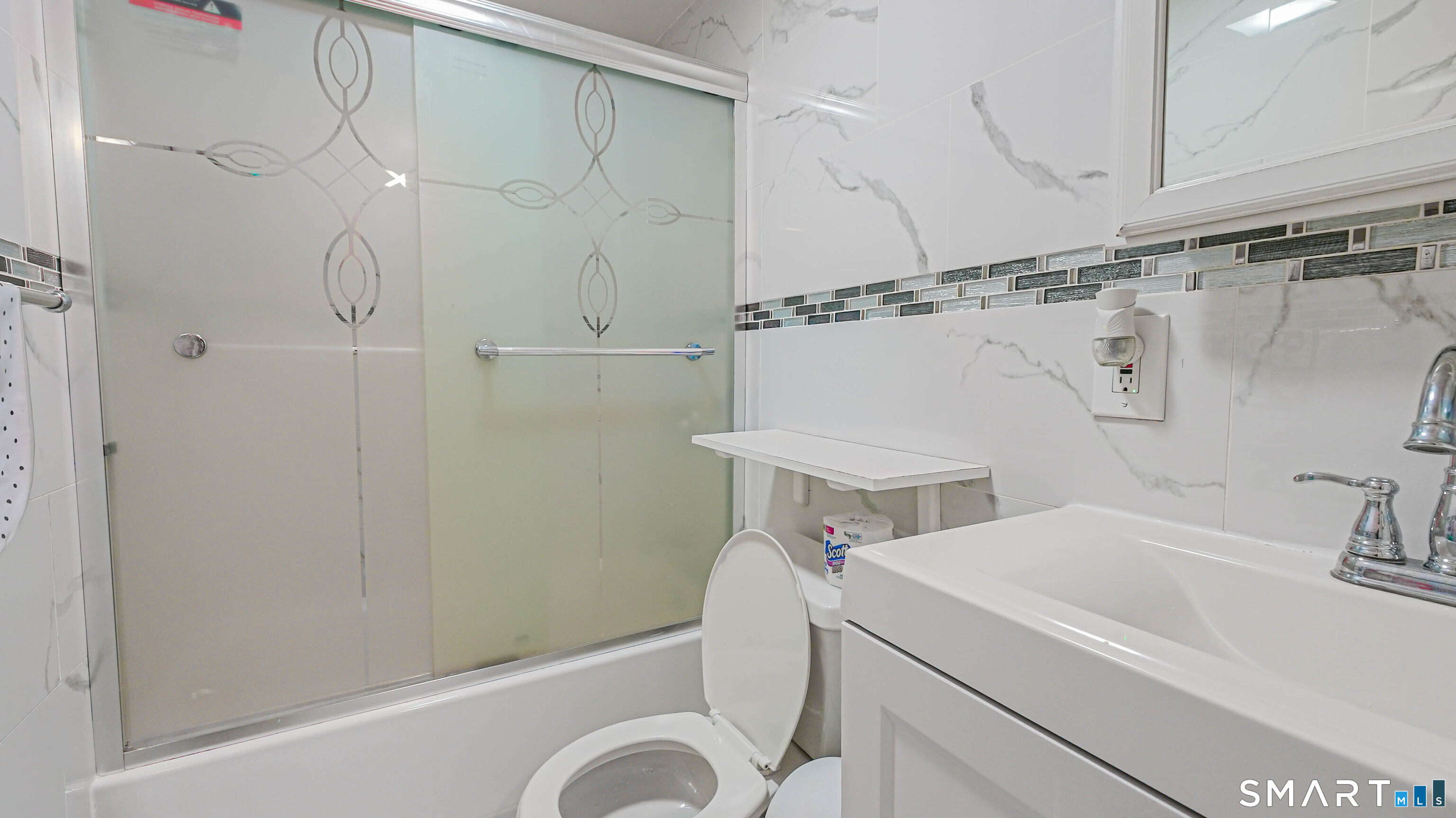 9 Ridge Street Waterbury, CT 06706 - Photo 18 of 39
