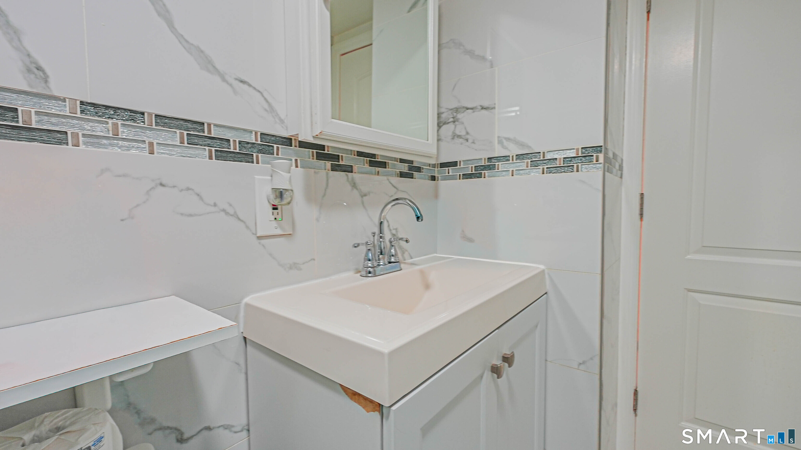 9 Ridge Street Waterbury, CT 06706 - Photo 19 of 39