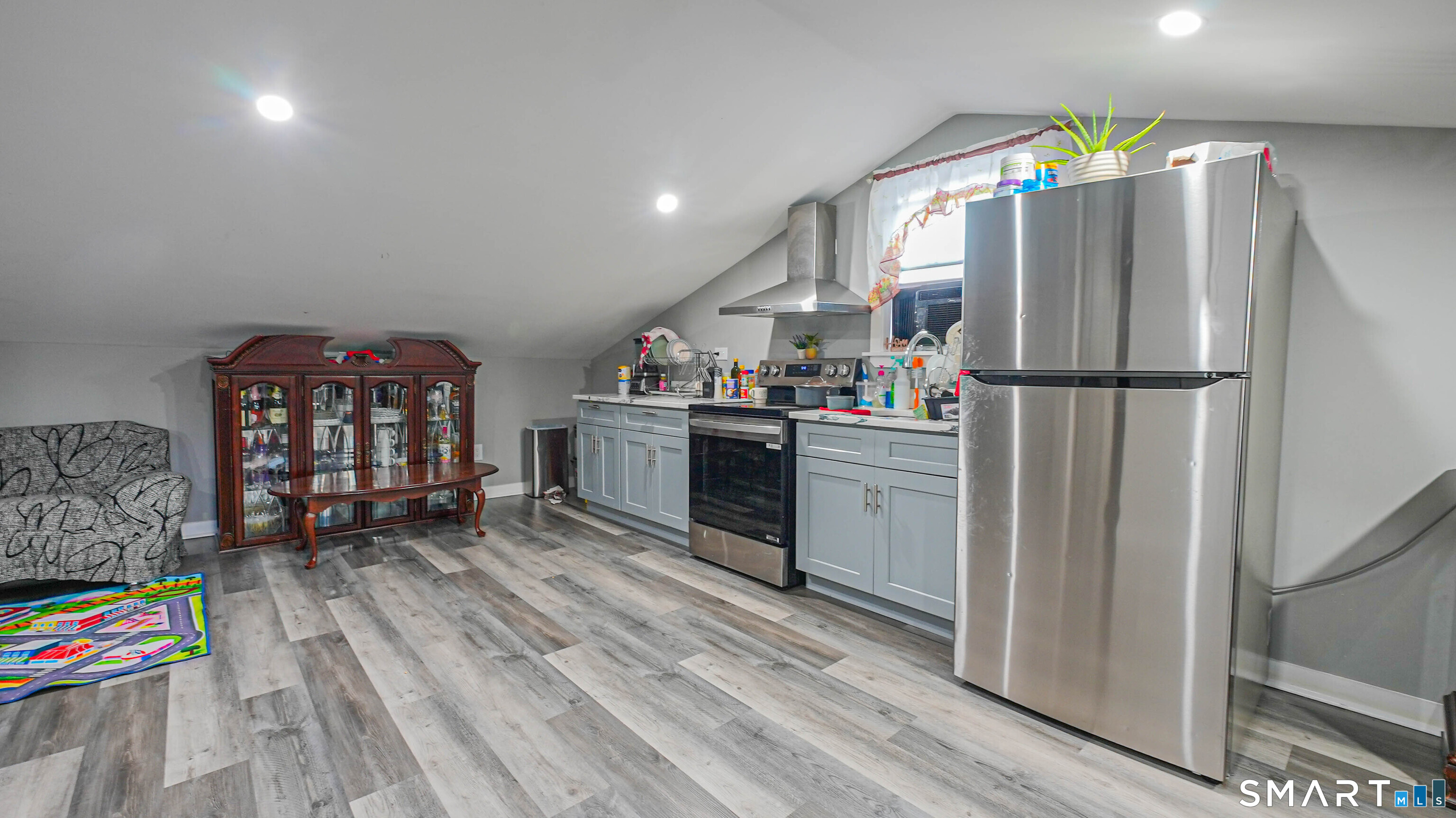 9 Ridge Street Waterbury, CT 06706 - Photo 28 of 39