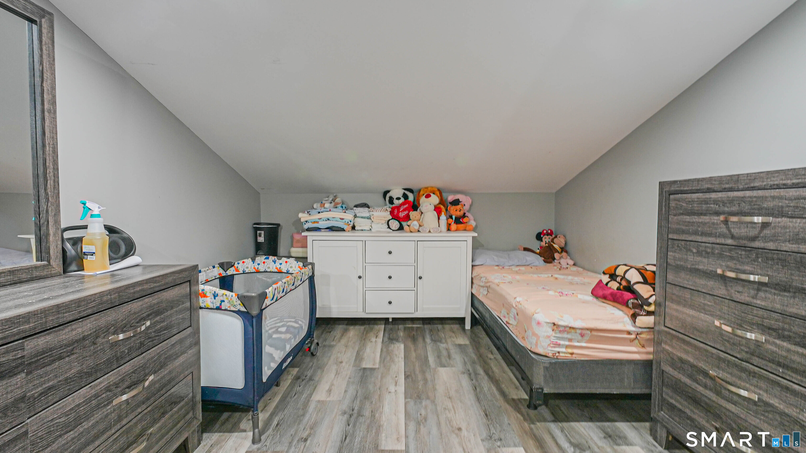 9 Ridge Street Waterbury, CT 06706 - Photo 35 of 39