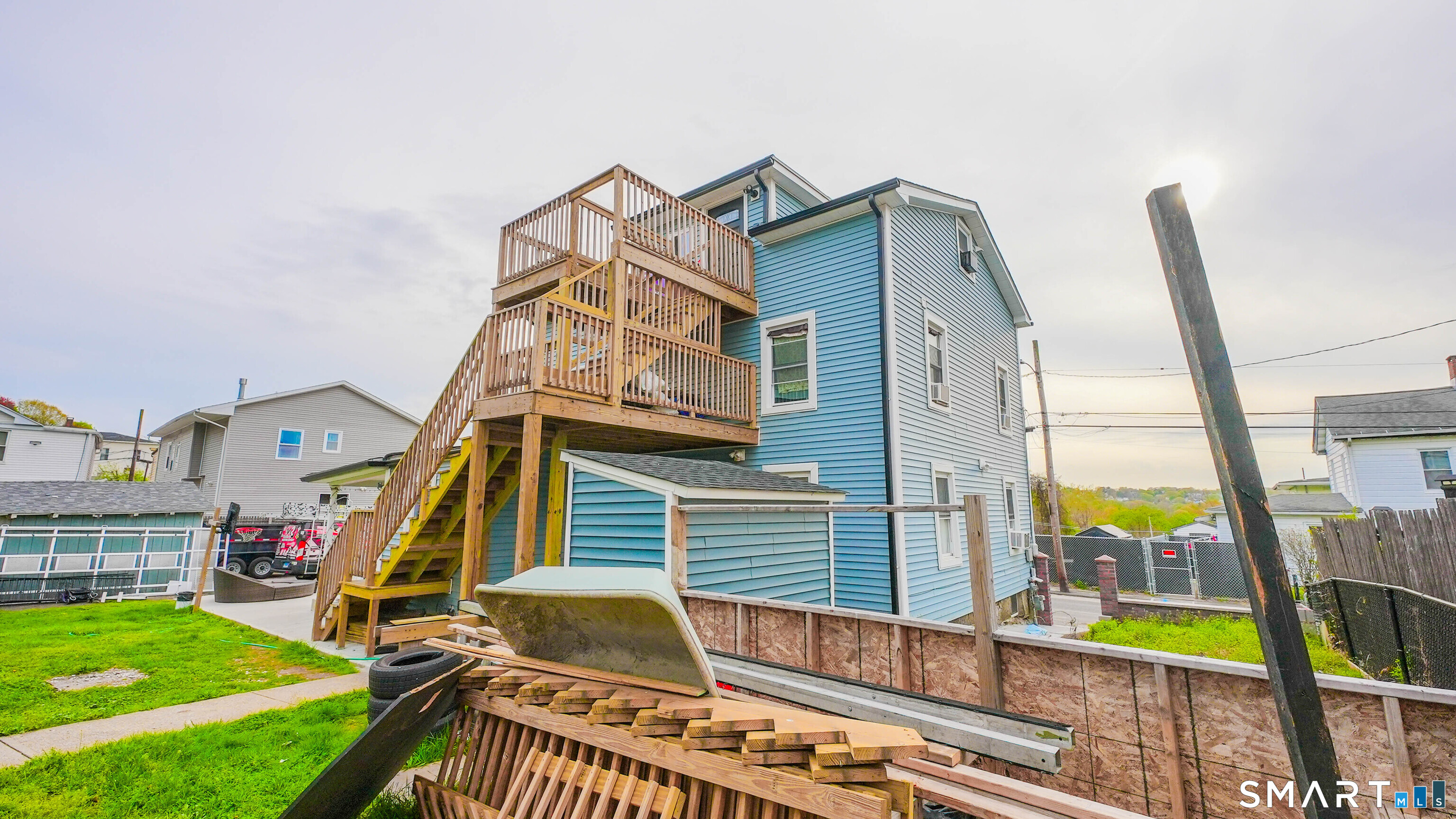 9 Ridge Street Waterbury, CT 06706 - Photo 7 of 39