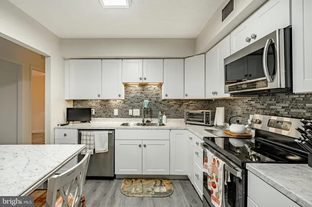 $425,000 | 11004 Valley Forge Circle, Unit 1004, King of Prussia, PA 19406