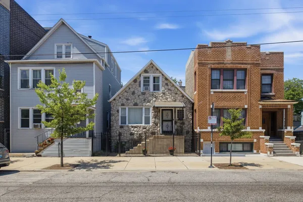 $499,900 | 2444 North Western Avenue, Chicago, IL 60647
