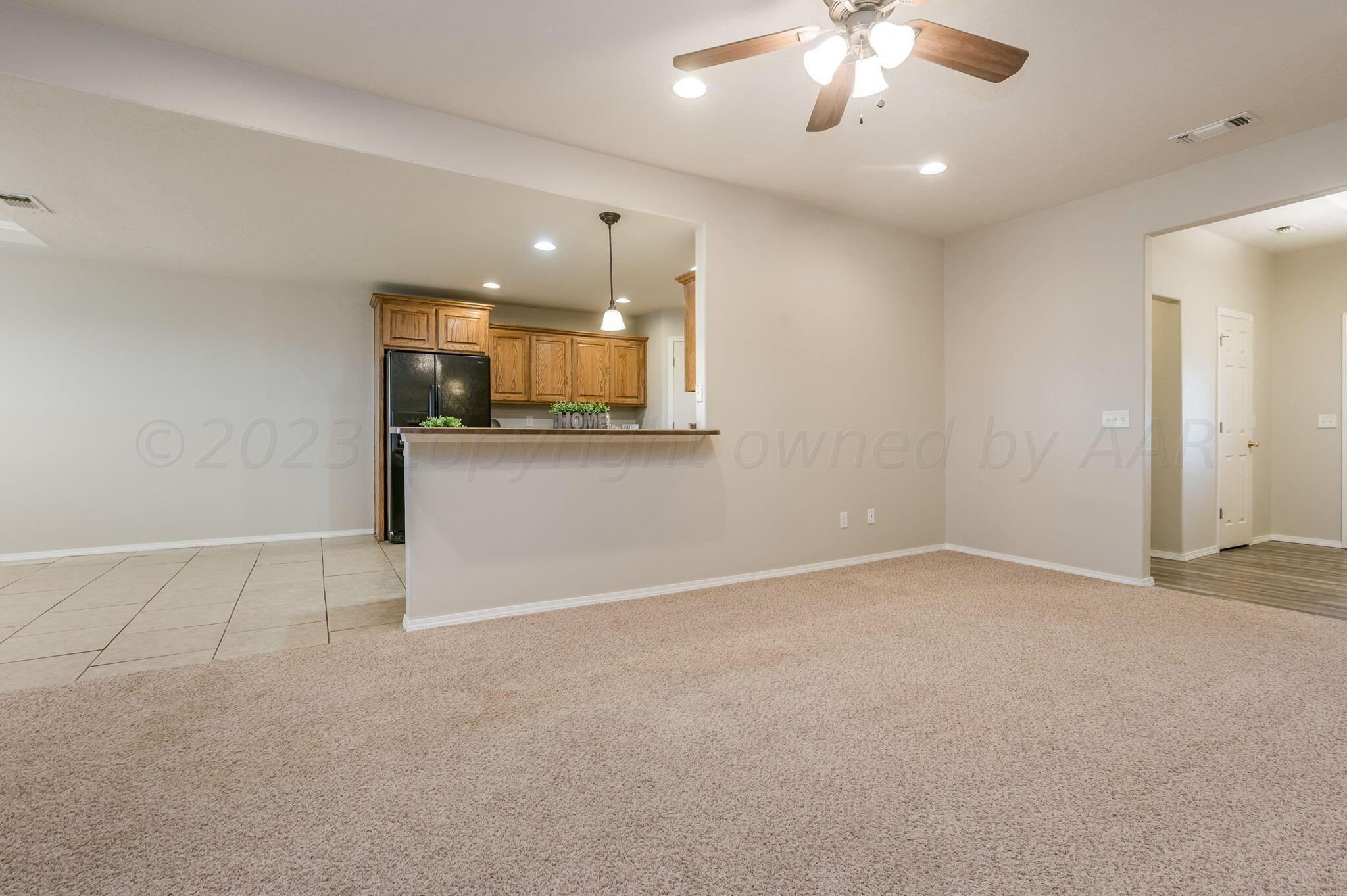 19851 Prairie Wind Road Bushland, TX 79124 - Photo 5 of 32 Living Room-3