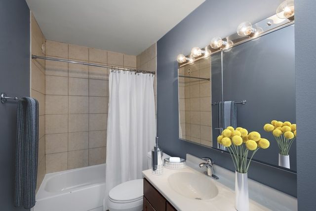 $283,000 | 30 East Huron Street, Unit 4010, Chicago, IL 60611