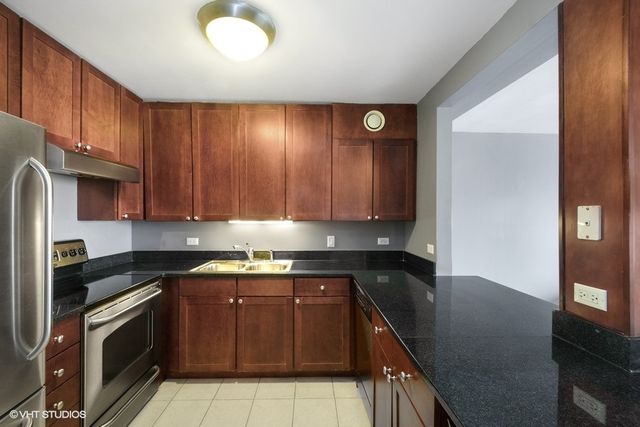 $283,000 | 30 East Huron Street, Unit 4010, Chicago, IL 60611