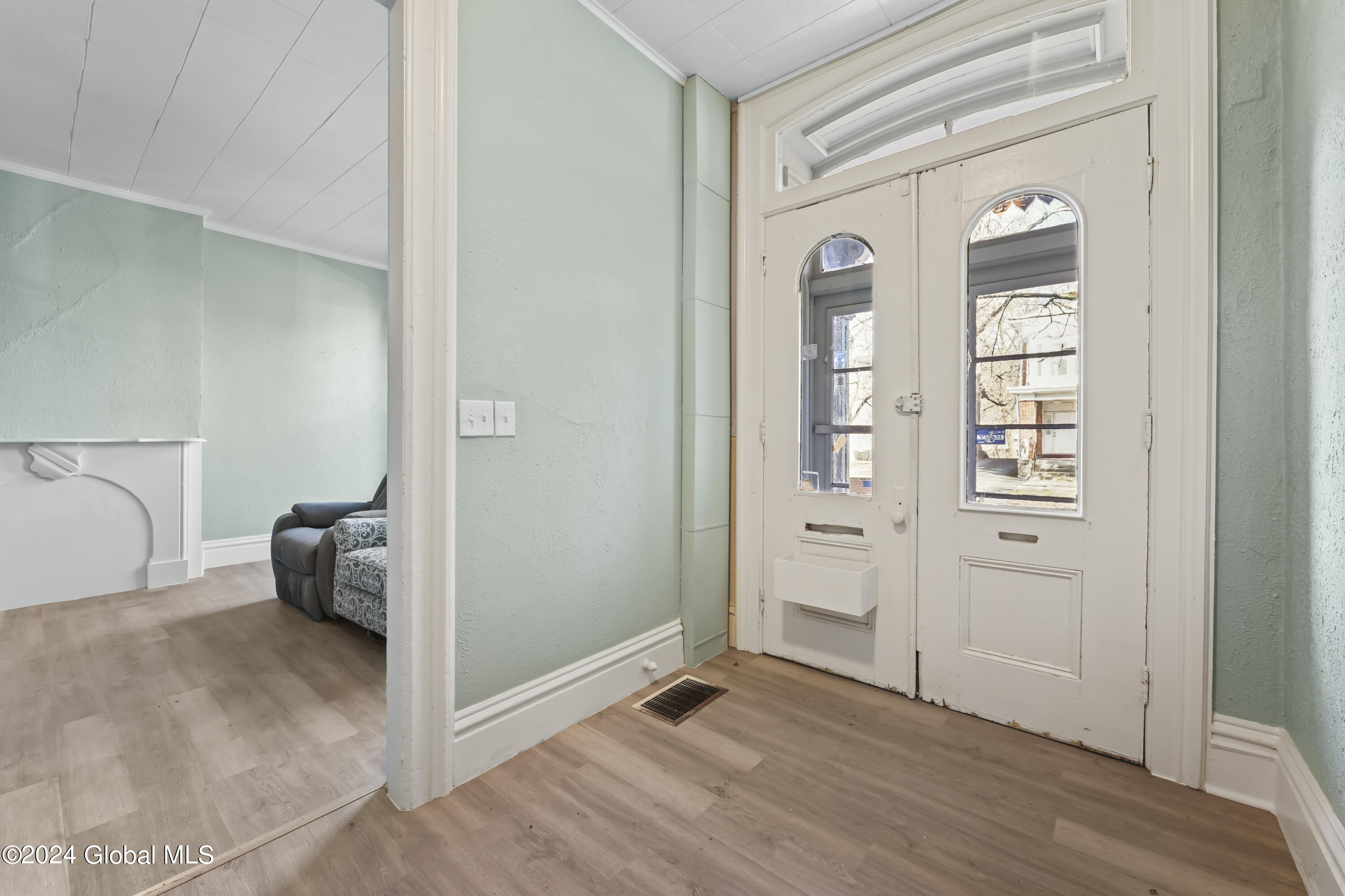 609 5th Avenue Troy, NY 12182 - Photo 3 of 43 photos_high_resolution_609_5th_Ave_Troy_