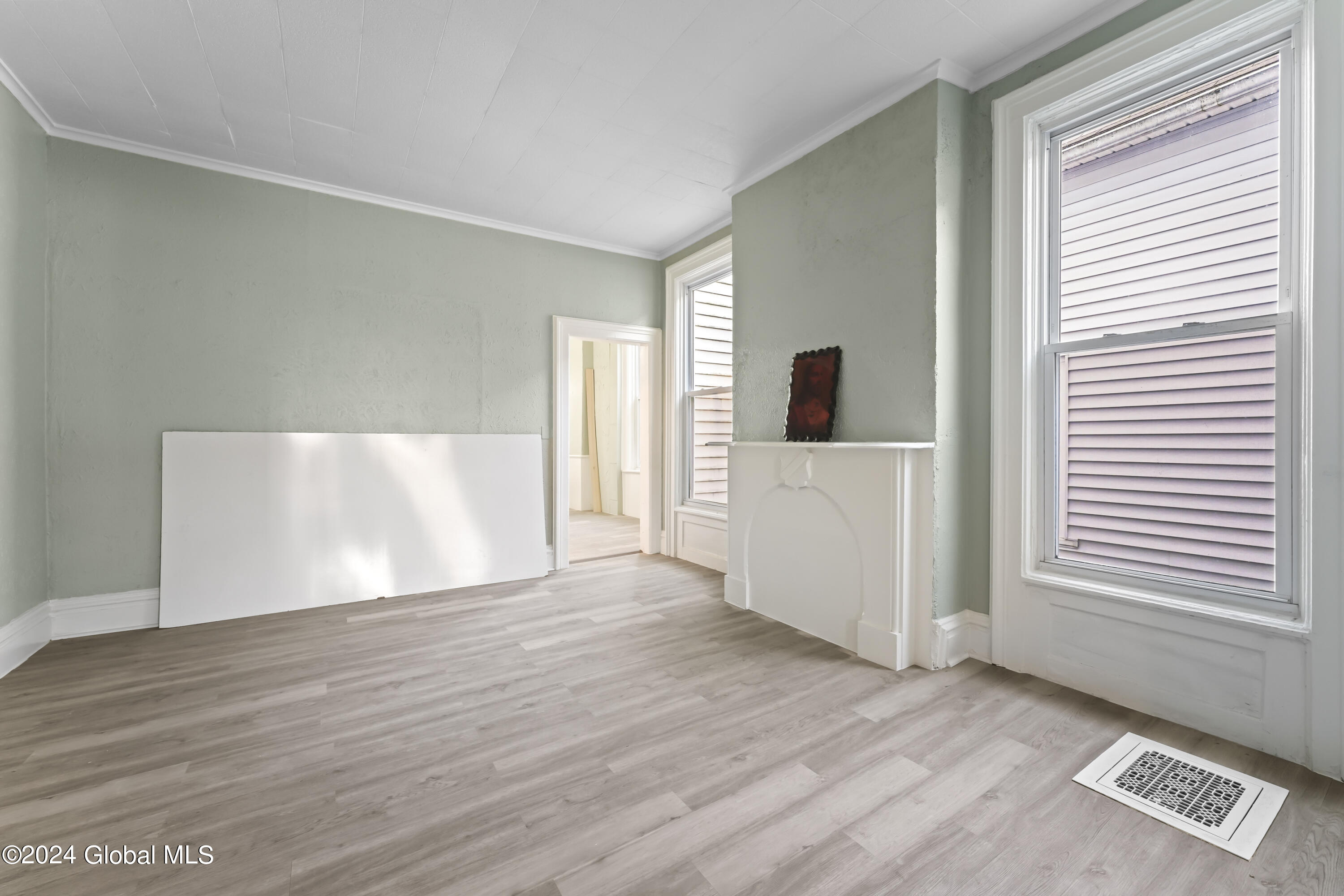 609 5th Avenue Troy, NY 12182 - Photo 8 of 43 photos_high_resolution_609_5th_Ave_Troy_