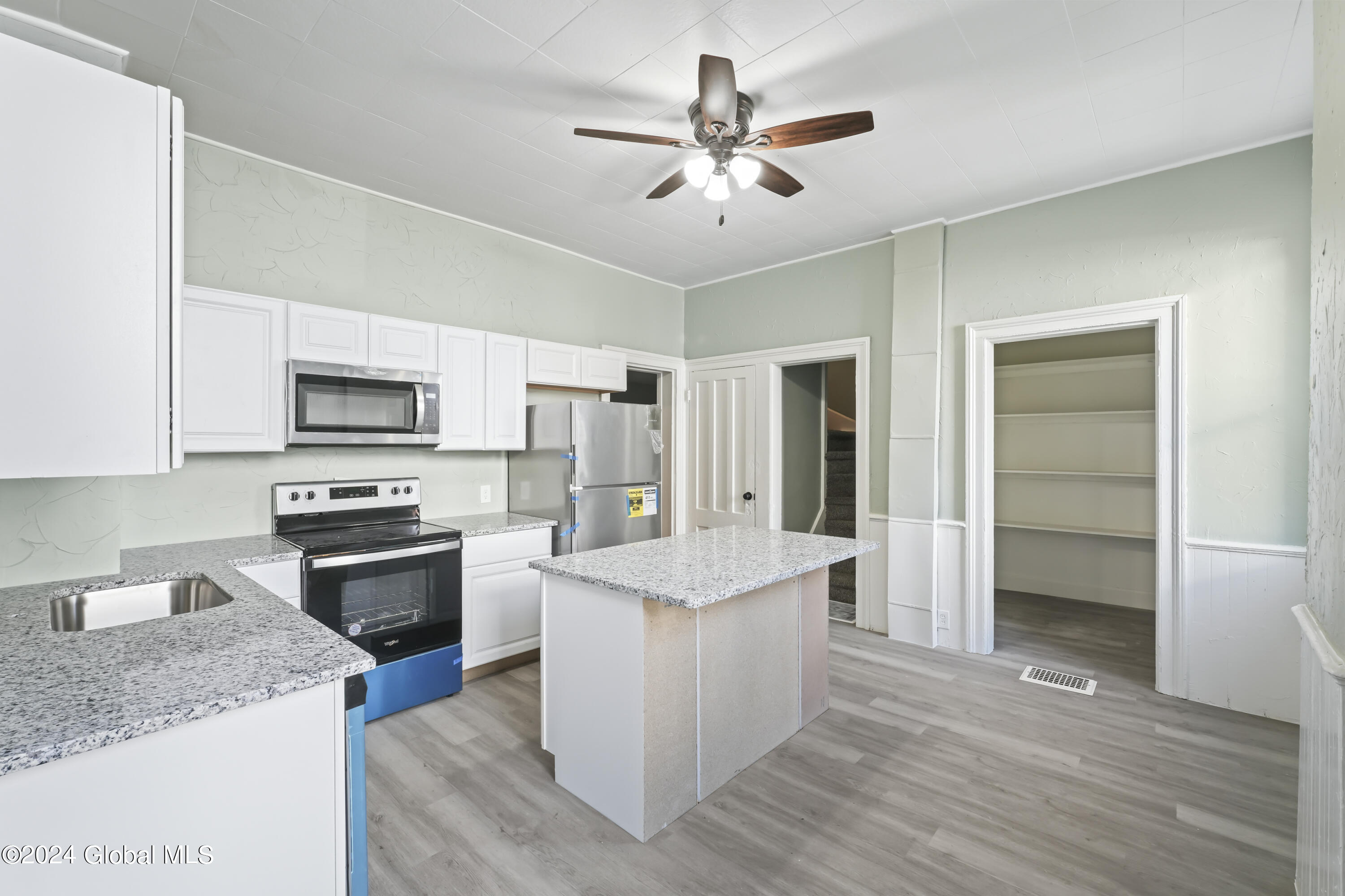 609 5th Avenue Troy, NY 12182 - Photo 10 of 43 photos_high_resolution_609_5th_Ave_Troy_