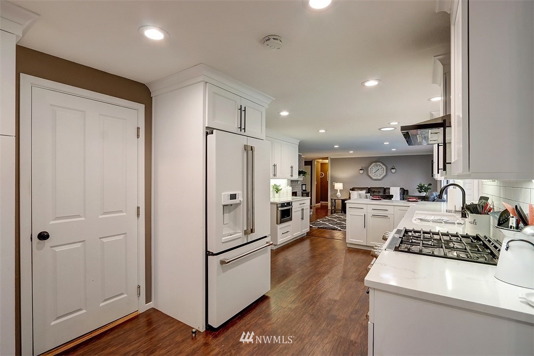 18632 25th Avenue Southeast Bothell, WA 98012 - Photo 13 of 36 Gallery Image 13