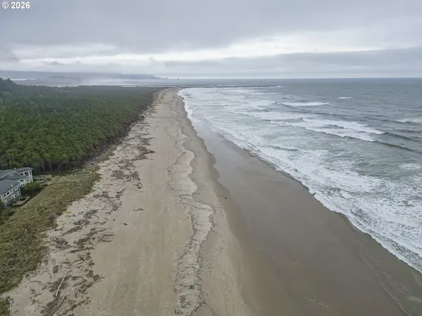 $590,000 | 7850 Pine Beach Loop, Rockaway Beach, OR 97136