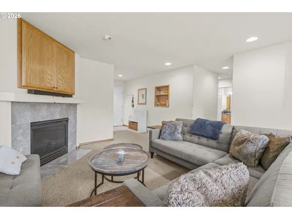 $590,000 | 7850 Pine Beach Loop, Rockaway Beach, OR 97136