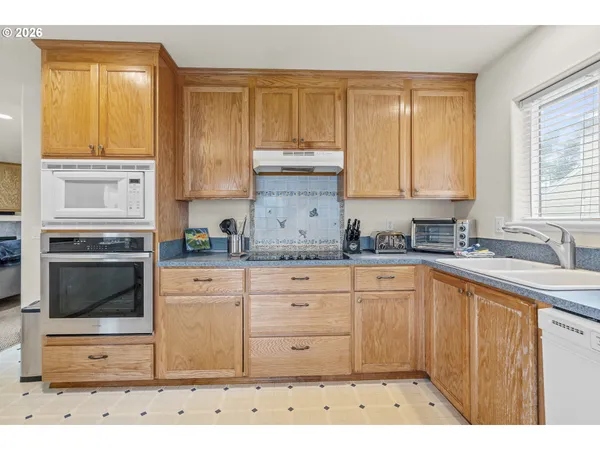 $590,000 | 7850 Pine Beach Loop, Rockaway Beach, OR 97136