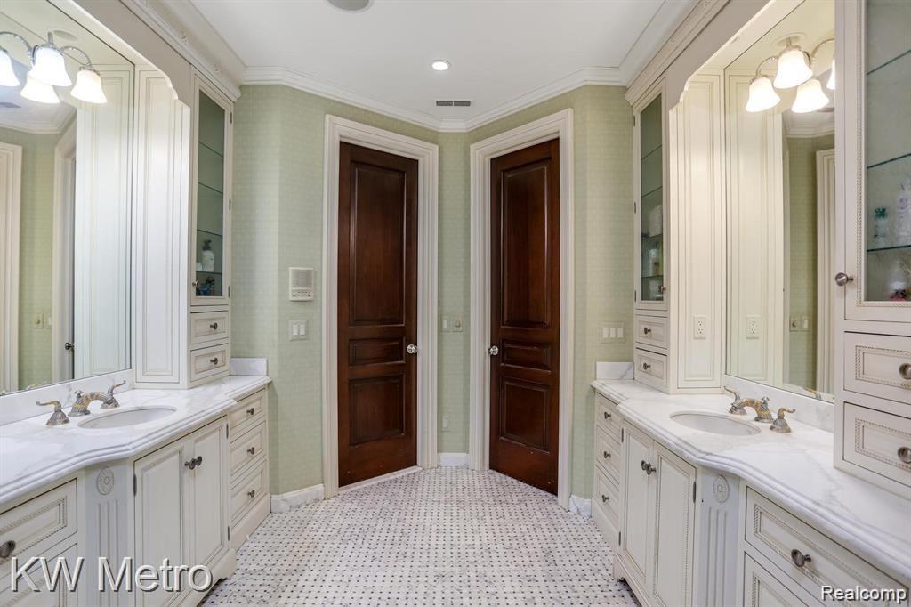 4640 Wind Ridge Court Rochester, MI 48306 - Photo 27 of 59