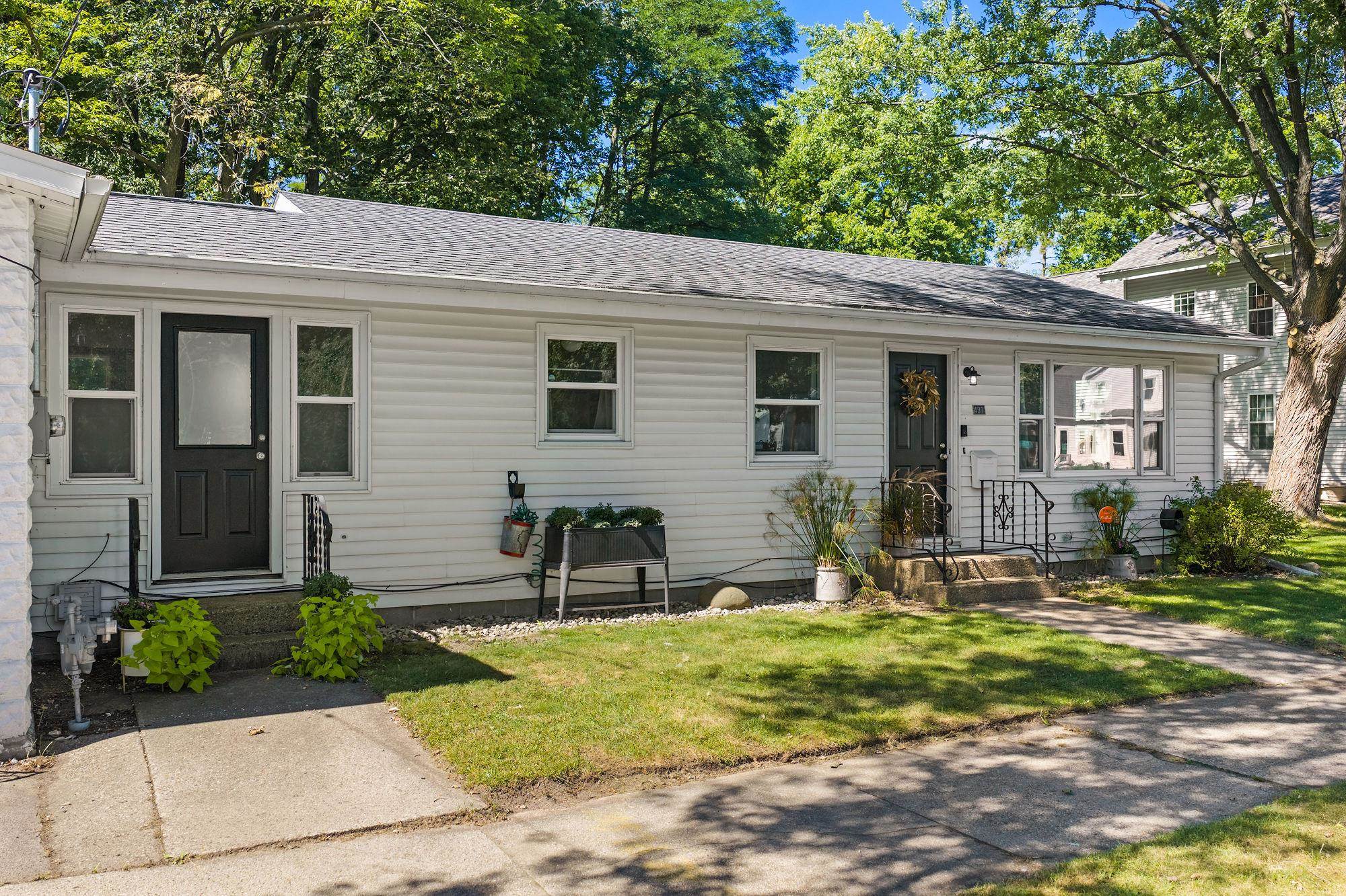437 North Walnut Street Reedsburg, WI 53959 - Photo 2 of 37 Gallery Image 2
