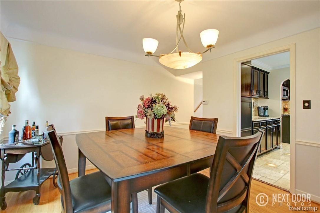 400 Roland Court Grosse Pointe, MI 48236 - Photo 12 of 37 CU8A5883_4_5.jpg