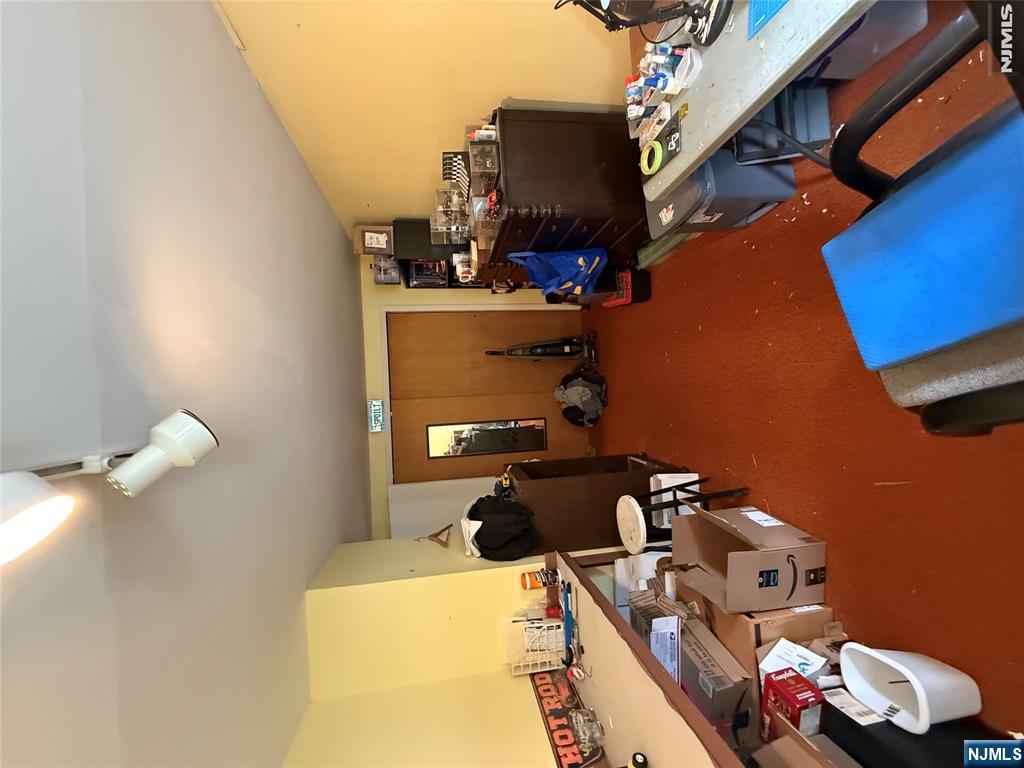 57 Oak Street Rochelle Park, NJ 07662 - Photo 14 of 17